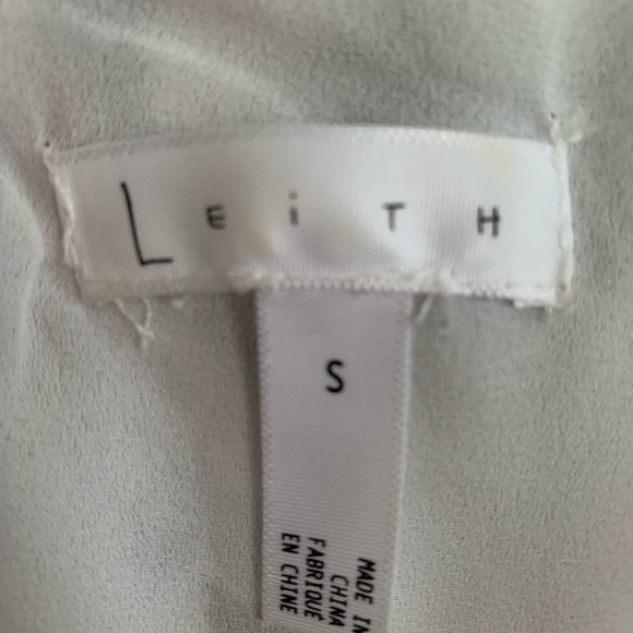 GORGEOUS Fun Ruffle Floral Top - Picture 5 of 8